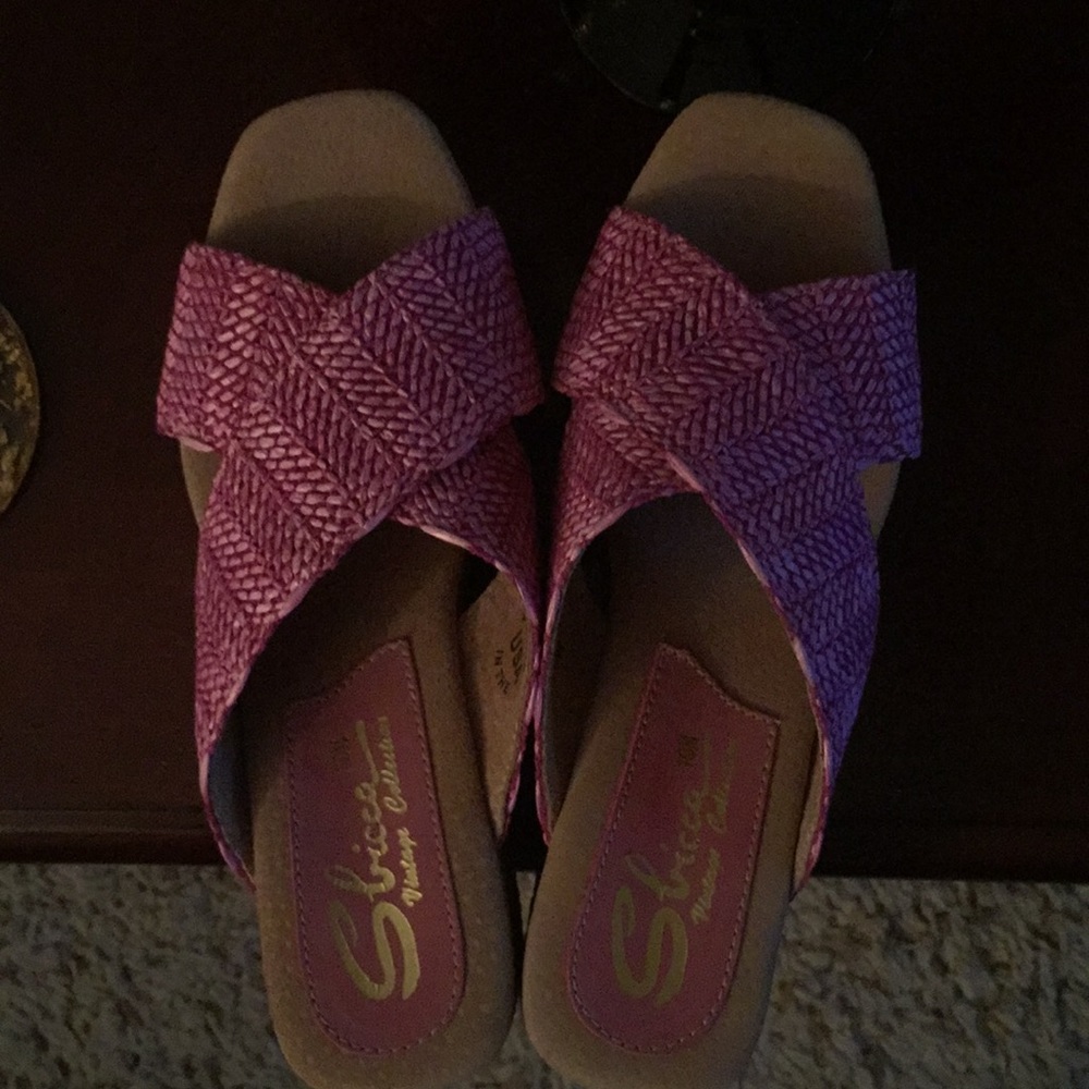A pair sbicca vintage collection shoes size 10M